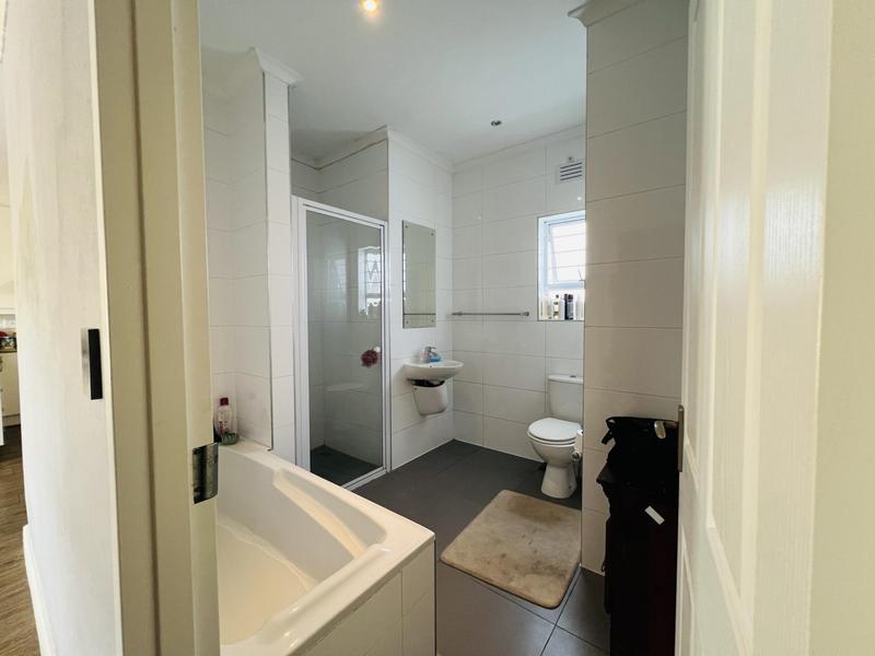 3 Bedroom Property for Sale in Pinehurst Western Cape